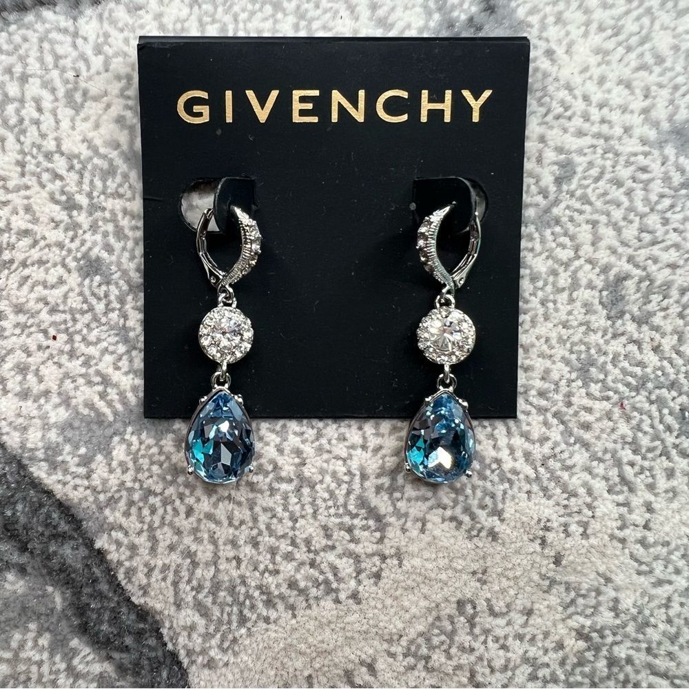 authentic✨Givenchy teardrop earrings🆕